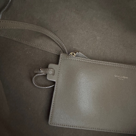 YSL/ Saint Laurent E/W leather tote - Picture 13 of 17